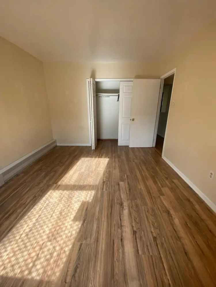 Rent Spacious Apartment Unit in Cedar Park West Philly Near Clark Park