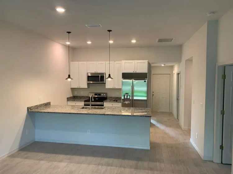 Rent Apartment Unit in Cape Coral with Upgrades and Yard Space