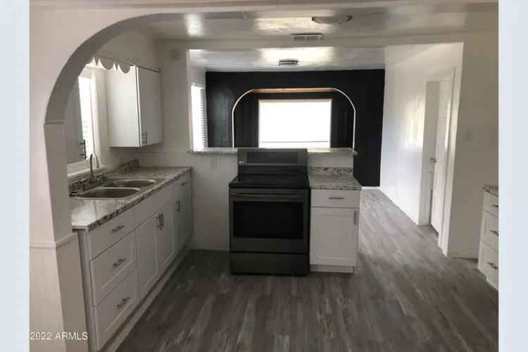 Rent Renovated 4 Plex in Central Phoenix with Modern Amenities