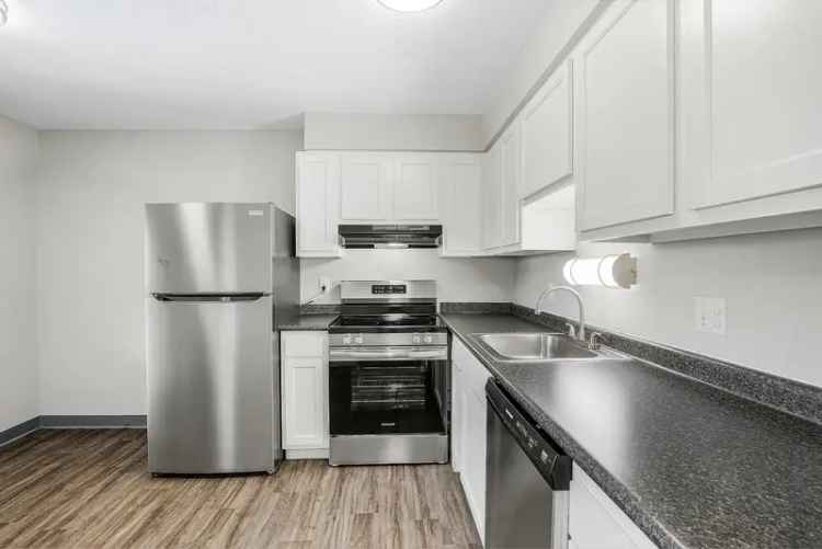 Rent Apartments with Spacious Living in Harrison West