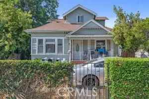 House For Sale in 1026, 23rd Street, Santa Monica, California