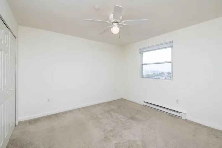 Rent Apartment Close to North Quincy Red Line and Boston Skyline Views