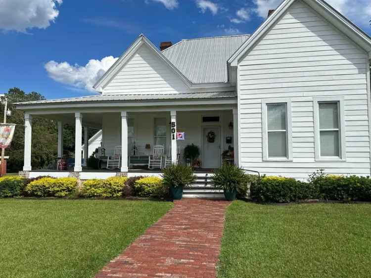 Buy Farm House in the City with Unique Features and Guest House