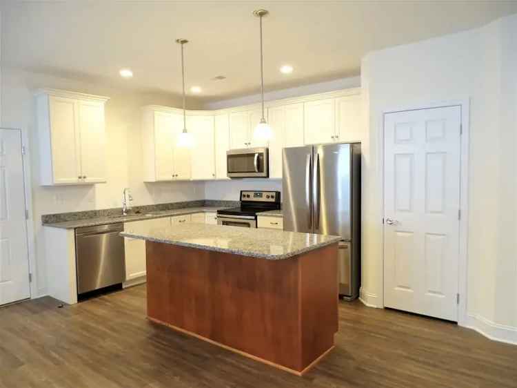 Rent Luxury Apartment Unit in Paradise Meadows with Modern Features