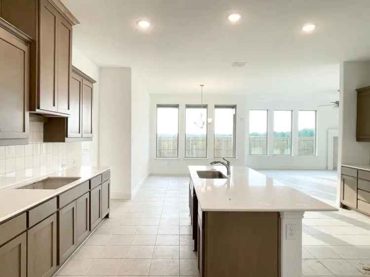 Rent Beautiful Home in Waxahachie with 4 Bedrooms and Flex Room