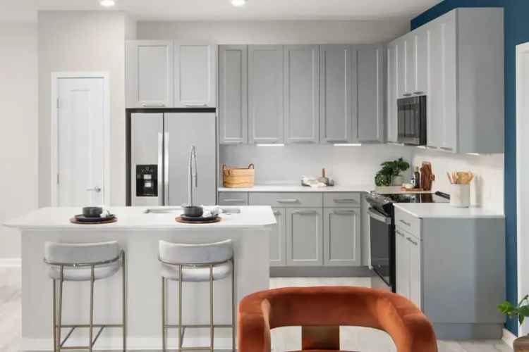 Rent Apartments at Aventon Isabelle in Belle Isle with Amazing Amenities