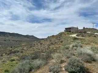 Land for Sale with Mountain Views in Escondido, Ready for Construction