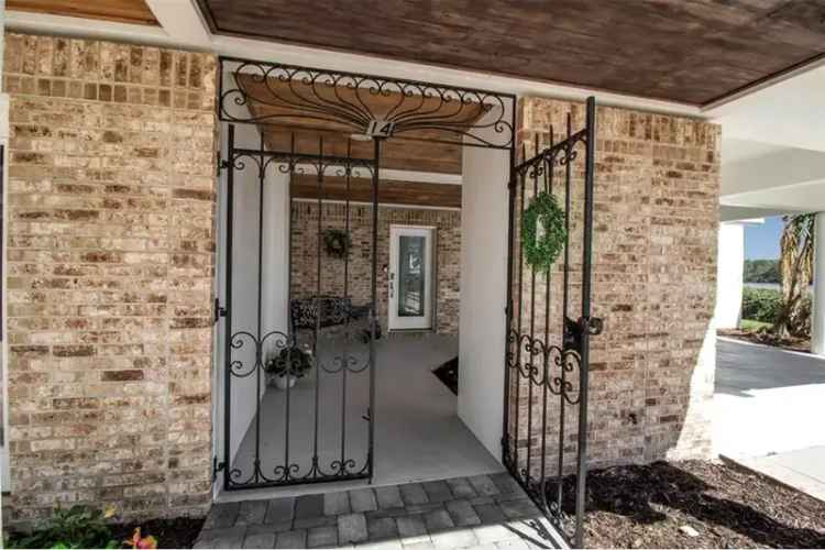 House For Sale in 14, Tidy Island Boulevard, Bradenton, Florida