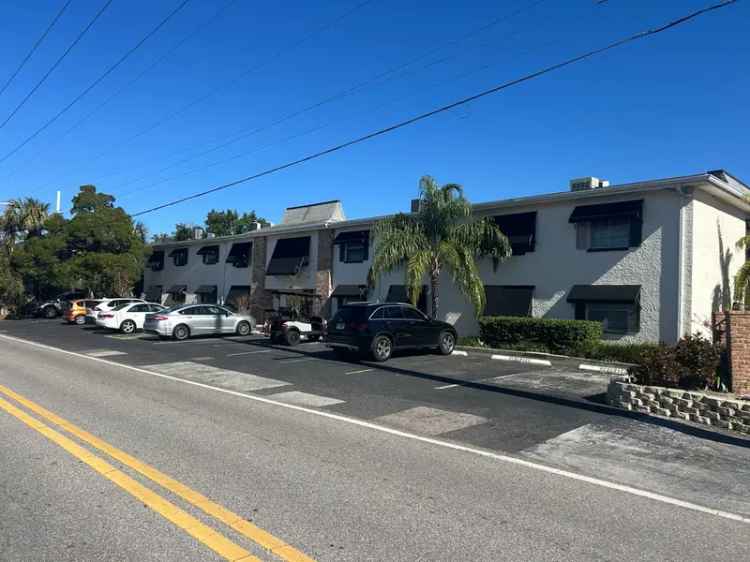 Rent Large Upgraded 2 Bedroom Apartment in Tampa