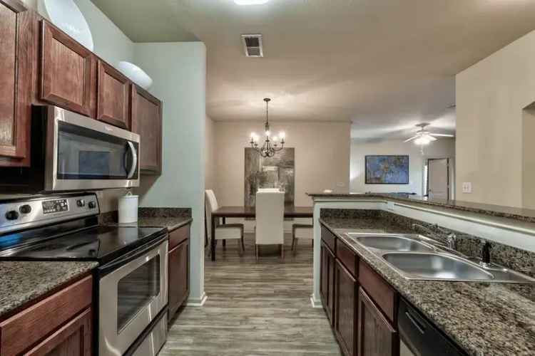 Rent Apartments at Reserve at North River in Tuscaloosa with Amenities