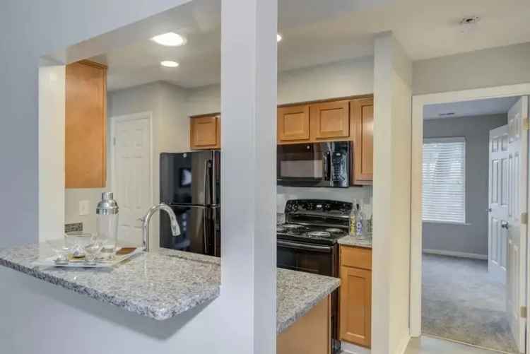 Rent Beautiful Apartments near Morse Reservoir in Noblesville IN