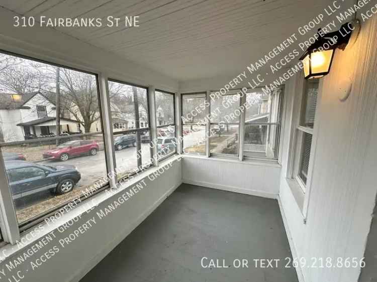 Rent Three Bedroom Home with Enclosed Porch Near Medical Mile