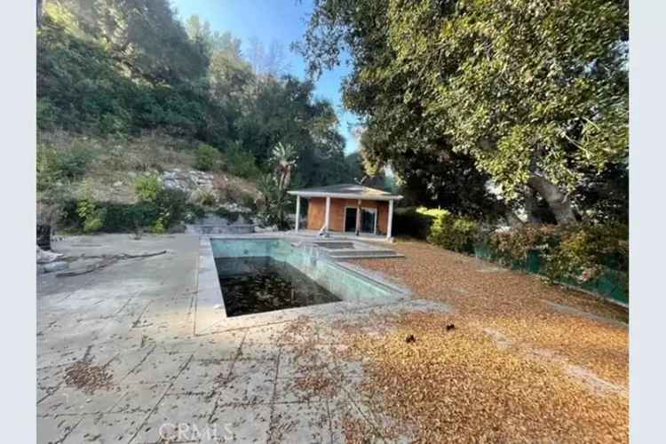 House For Sale in 4418, Woodley Avenue, Los Angeles, California