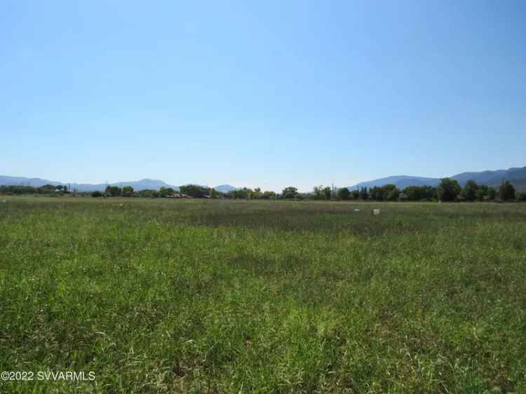 Land for Sale in Camp Verde with Spectacular Views and Irrigation