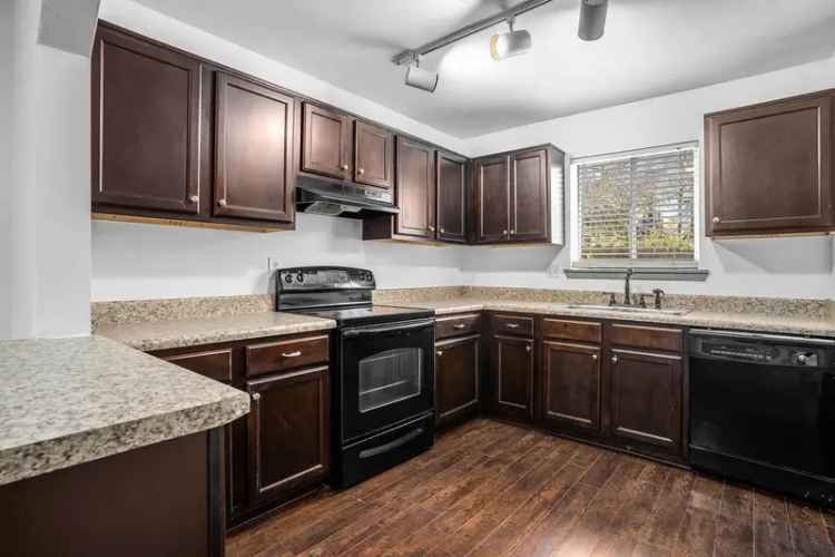 Rent Apartments in Southside Birmingham with Spacious Floorplans