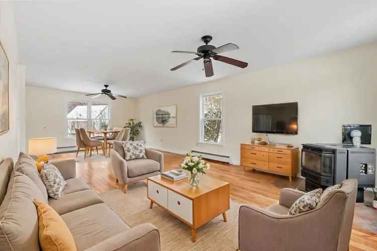 House For Sale in 204, Houghtons Mill Road, Lunenburg, Massachusetts