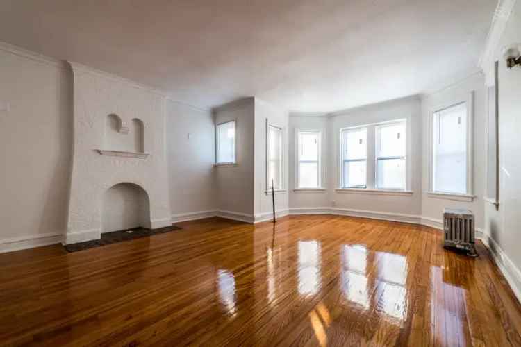 Rent Apartments in South Shore Chicago with Great Amenities