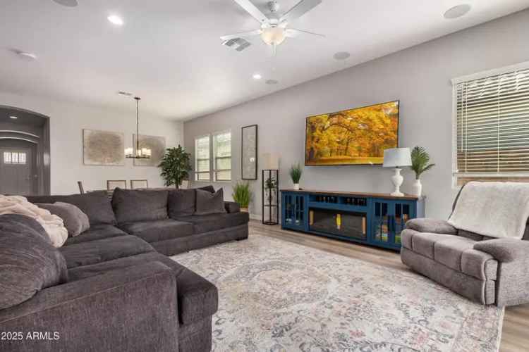 House For Sale in Queen Creek, Arizona