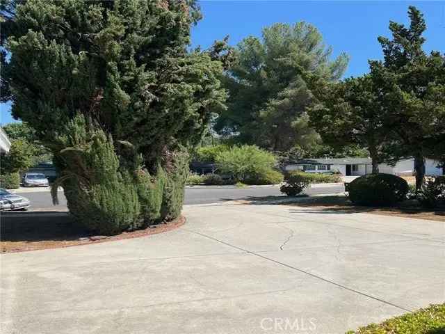 House For Sale in 20872, Collins Street, Los Angeles, California