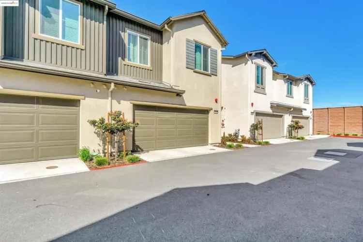 House For Sale in Pittsburg, California