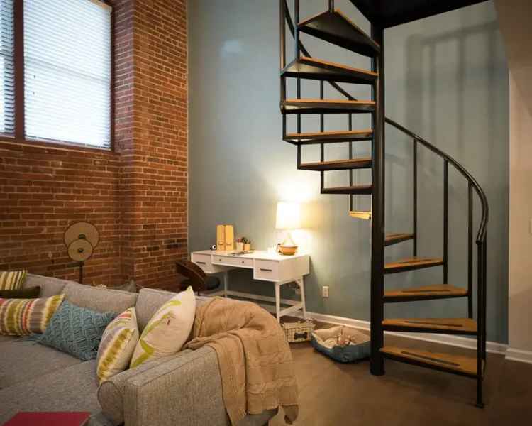 Rent Apartments in Shadyside with Modern Features and Charm