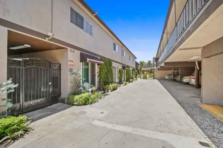 Rent Apartments in Downey with Proximity to Porto's Bakery