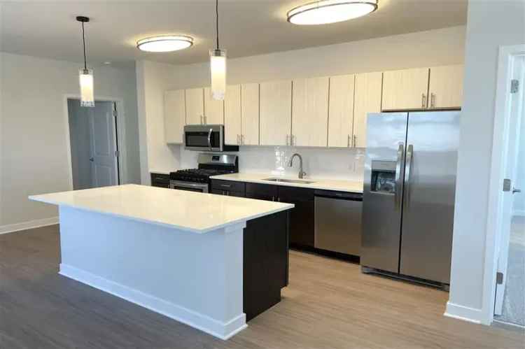 Rent Apartments in Downtown Glen Ellyn with Modern Features