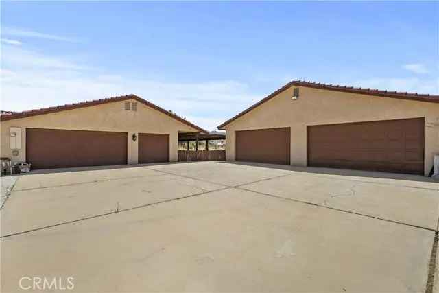 House For Sale in Apple Valley, California