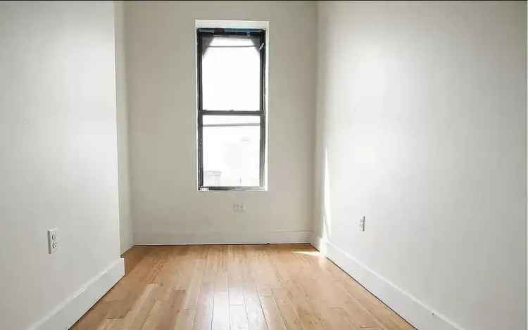 Rent Stunning 3 Bedroom Apartment in Prime Bushwick