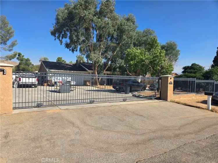 House For Sale in 16815, Neenach Road, Apple Valley, California