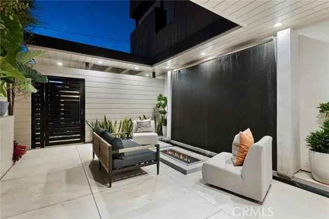 House For Sale in 504, Hazel Drive, Newport Beach, California