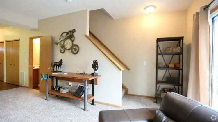 Rent Apartments in Hilliard OH with Custom Interiors and Park Access