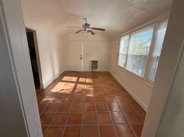 Rent Apartment Unit in Downtown Los Angeles with Modern Amenities