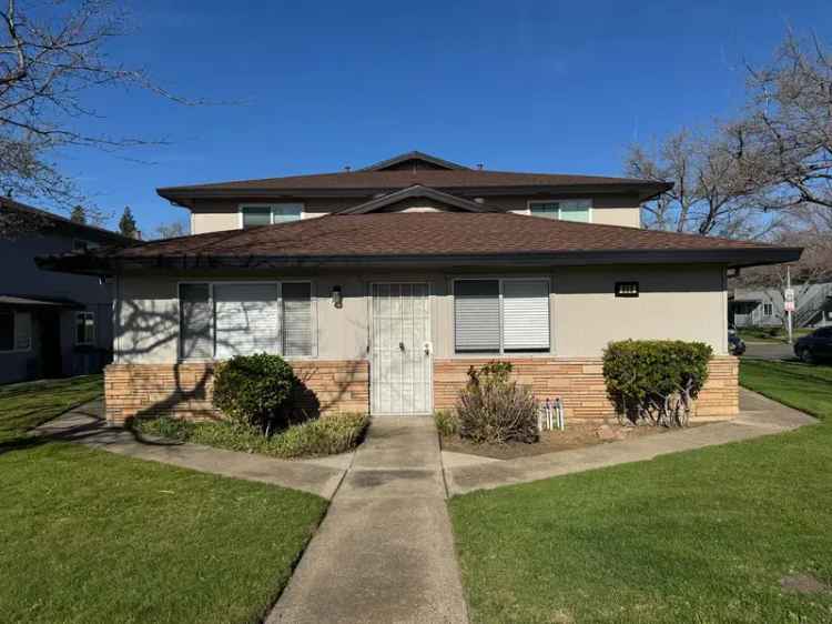 Rent Lower Level Condo in Sacramento with Pet Friendly Options