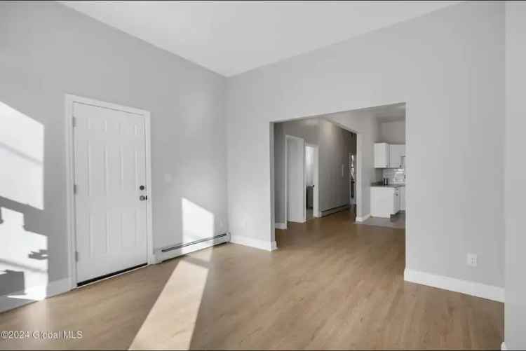 Rent Two Bedroom Apartment in Albany with Modern Updates and Amenities