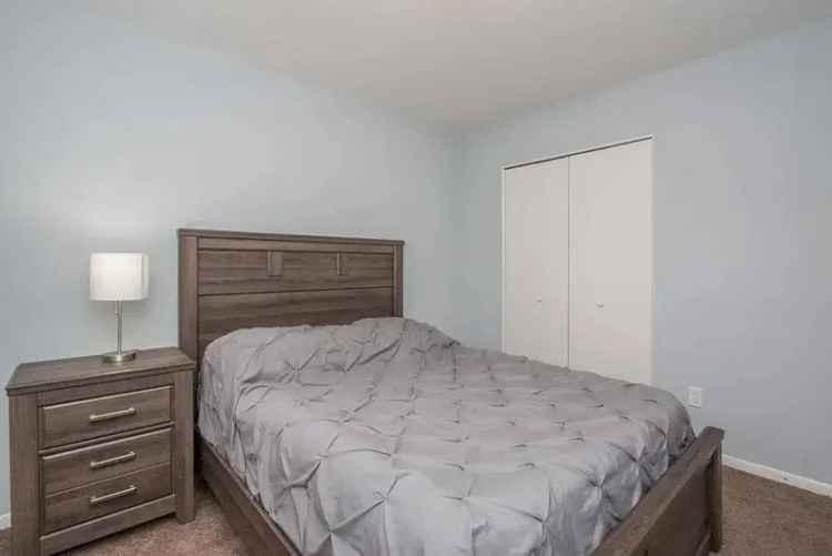 Rent 1 and 2 Bedroom Apartments in St. Louis Park with Modern Amenities