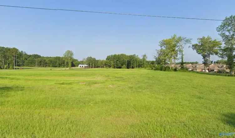 Land For Sale in Priceville, Alabama