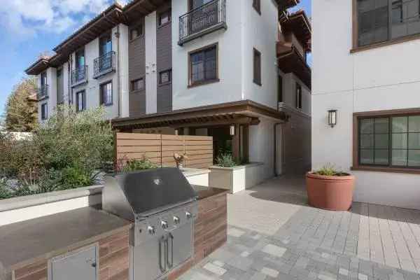 Rent Modern Apartments in Mountain View's Coveted Neighborhood