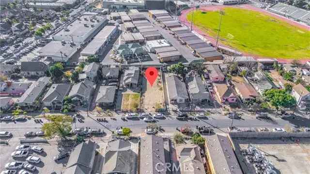 Land For Sale in 1366, East 33rd Street, Los Angeles, California