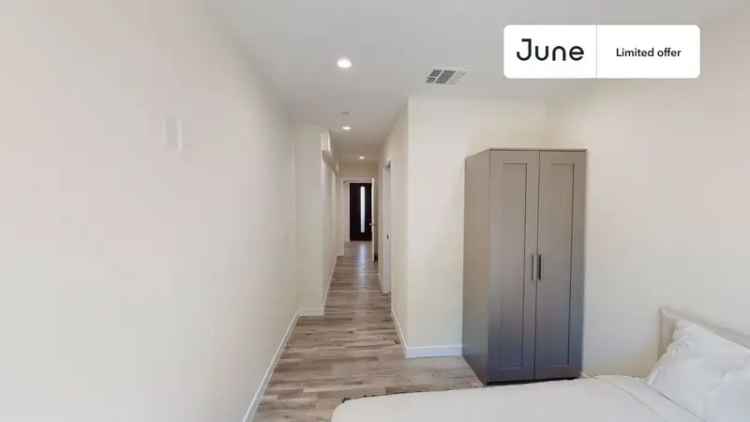 Room for rent in Boyle Heights with modern amenities and flexibility