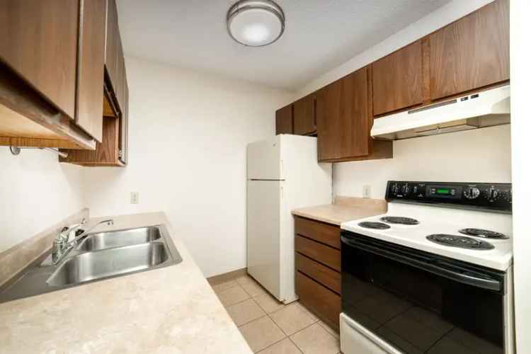 Rent Apartments in Aurora with Spacious Floor Plans and Amenities