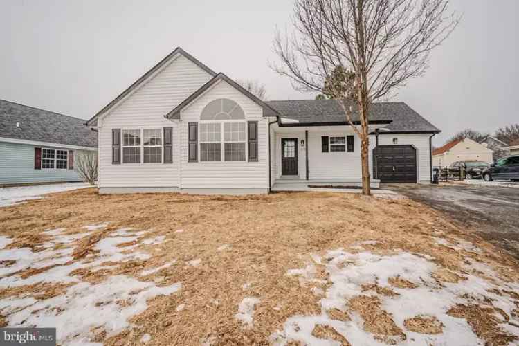 Rent renovated farmhouse style ranch home with modern features in Middletown