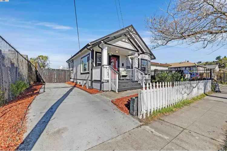 Charming Buy Property in Oakland with Spacious Backyard and ADU Potential