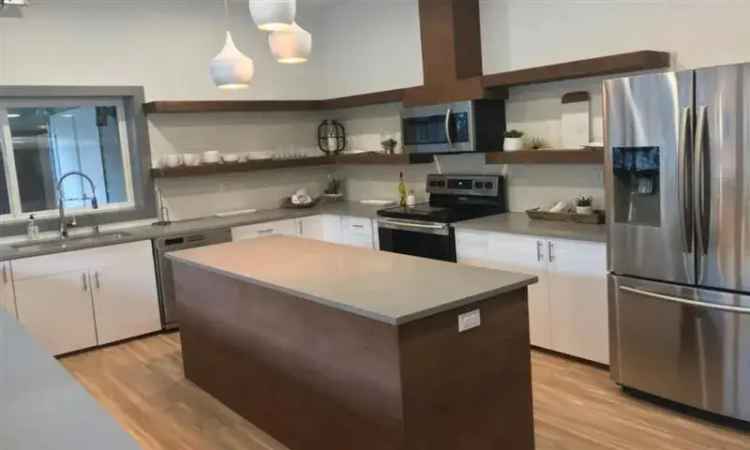 Rent Apartment New Home with $500 Off Look and Lease