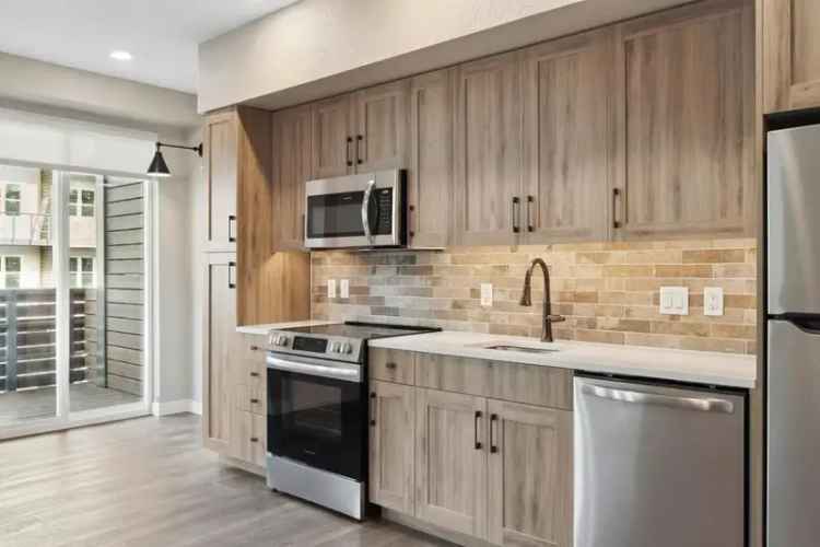 Rent Apartments at Weathervane in East Boulder with Abundant Amenities