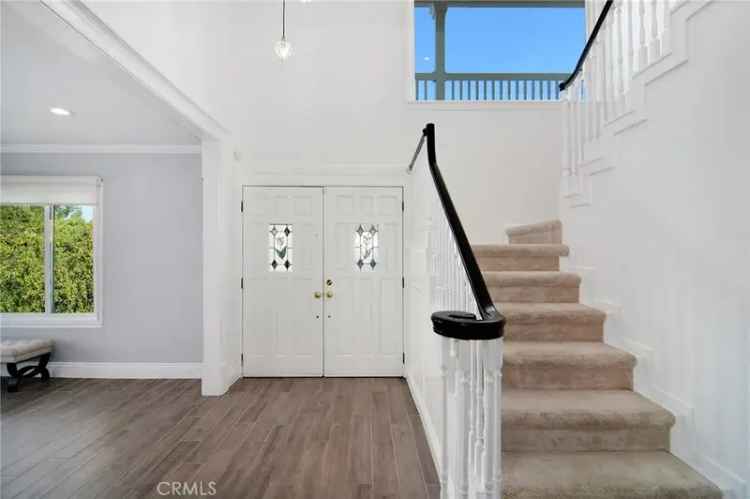 House For Sale in 14560, Valley Vista Boulevard, Los Angeles, California