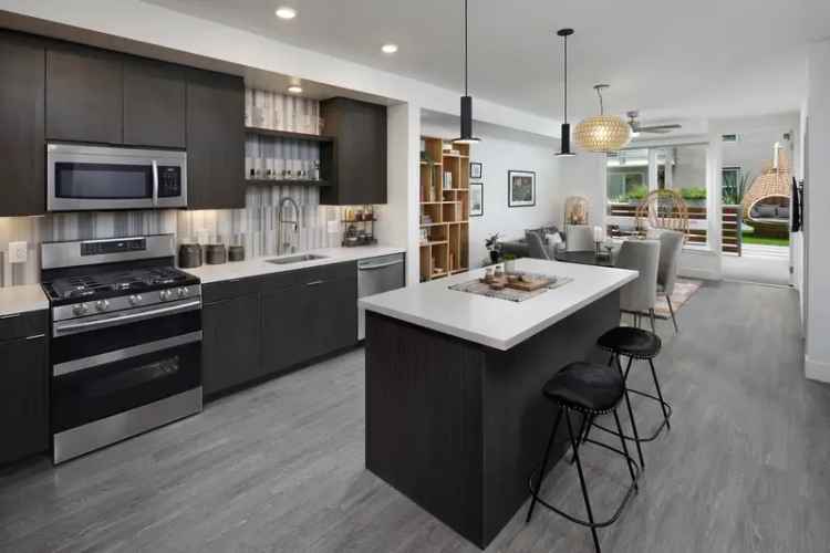 Rent Designer Apartments in Downtown Long Beach with Stunning Amenities