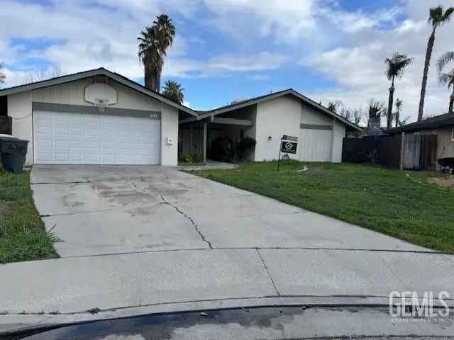 House For Sale in 608, Arbuckle Court, Bakersfield, California