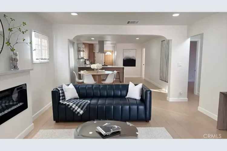 House For Sale in 5951, Madden Avenue, Los Angeles, California