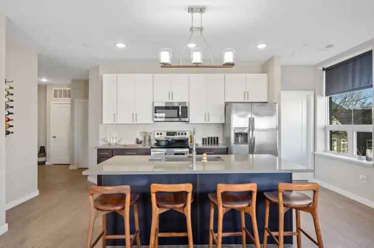 Rent Apartments in Covington with Modern Amenities and Stunning Views